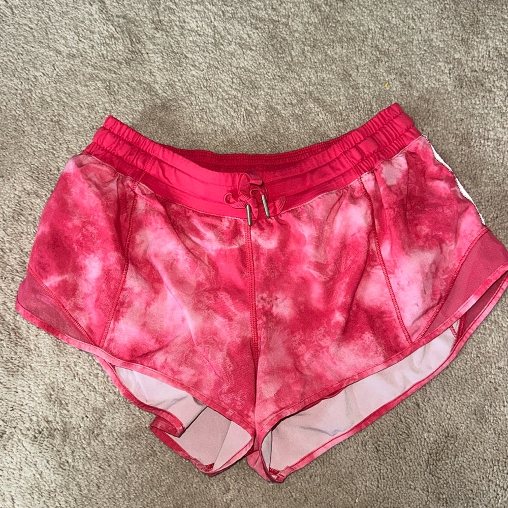 LULULEMON Hotty Hot Shorts size 8 Pink